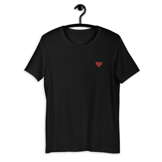 Camiseta bordada con corazón de píxeles (Unisex)